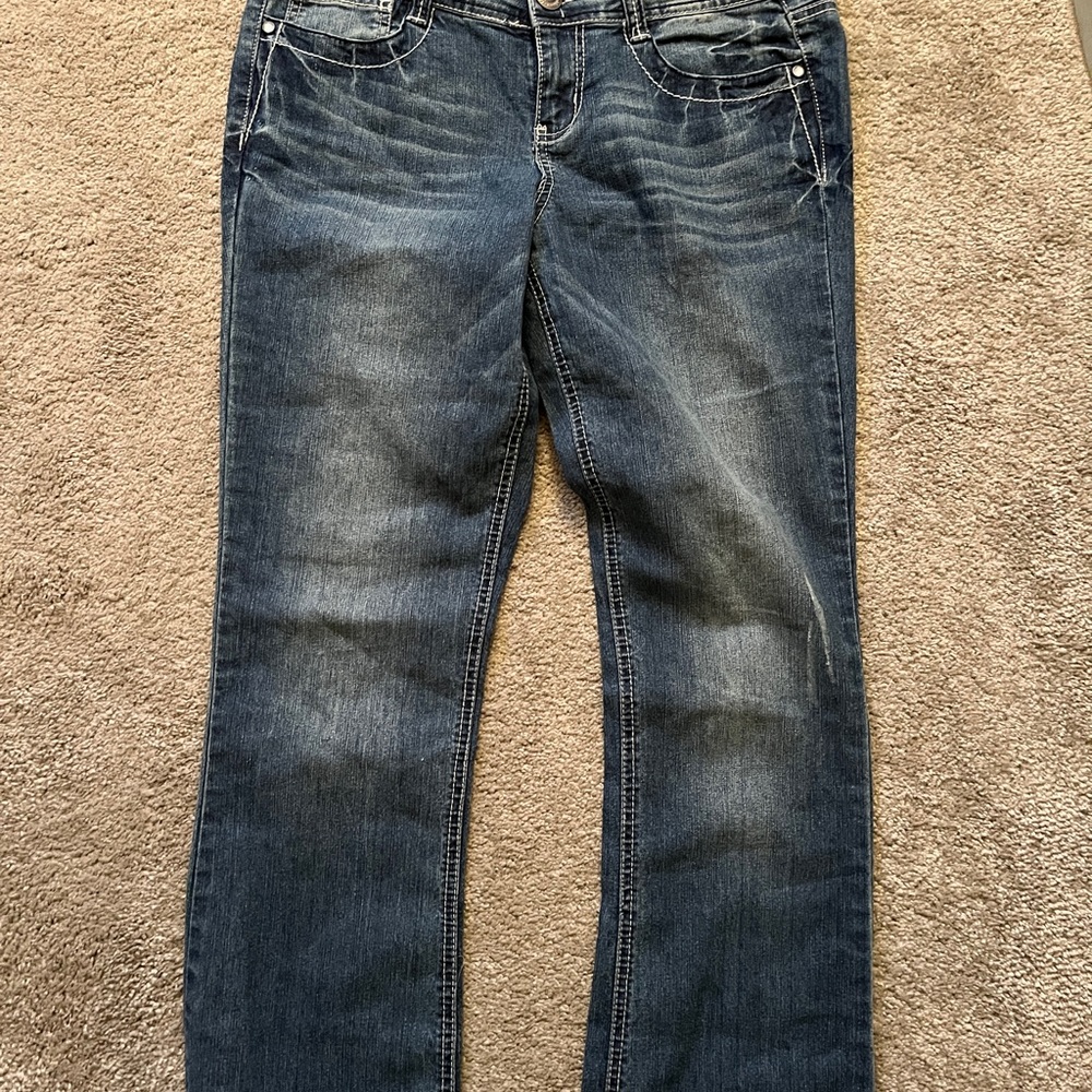 LEI Levis ladies Jean 11 , fits 10/11 cute design on pockets